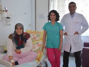 Sırt Kası Ve Cilt Dokularından Meme Yaptılar