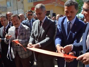 Vali Balkanlıoğlu, Kabadüz Gençlik Derneği Açılışına Katıldı