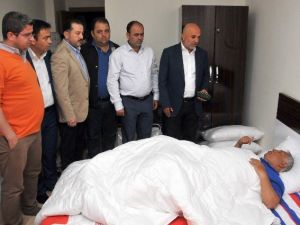 Hüseyin Kalpar’a ’Geçmiş Olsun’ Ziyareti