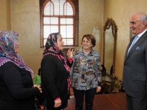 Senarist Ve Yönetmen Ümmiye Koçak, Başkan Yılmaz’ı Ziyaret Etti