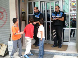 Rize Polisinden Kapı Uyarısı