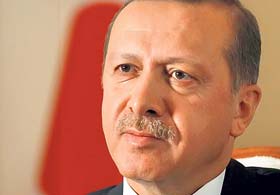 Erdoğan şehit çocuğuna sahip çıktı