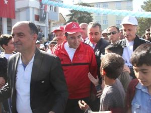 Bakan Yılmaz, Sağlıklı Yaşam İçin Pedal Çevirdi