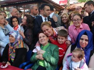 Meral Akşener: "Elinde Bilgi Belge Olup Da Savcılığa Götürmeyen Müfteridir”