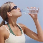 Plastik şişedeki sulara dikkat!