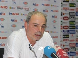 İpekoğlu: "Şampiyonluğa Ulaştıran Bütün Futbolcularımı Yürekten Kutluyorum"