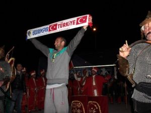 Şampiyon Bb Erzurum Spor’a Mehterli Karşılama