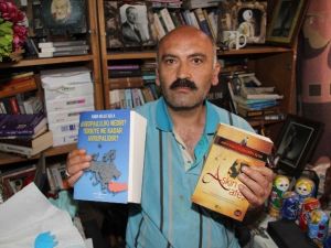 20 Yılda 4 Bin Kitap Okudu