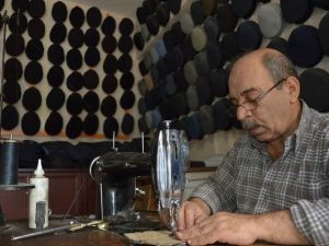 Hem Şapka Hem De Kültürü Yok Oluyor
