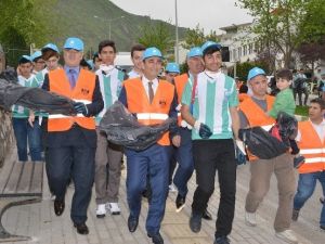Başkan Edebali Çöp Topladı