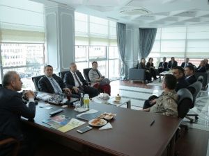 Başkan Tekintaş: "Milletimize En İyi Hizmeti Sunmak İçin Çalışıyoruz"