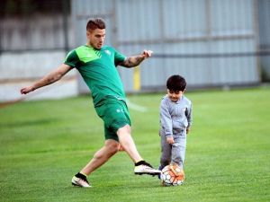 Bursaspor’da Dzsudzsak 2 Hafta Yok