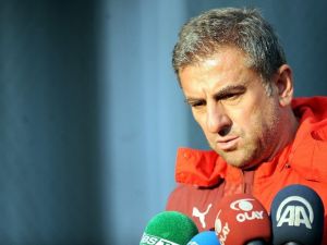 Hamzaoğlu: "Güzelim Oyunu Çirkinleştiriyoruz"