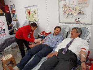 Başkanlar Kan Bağışında Bulundu