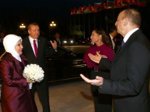 Cumhurbaşkanı Erdoğan Aliyev’le Bir Araya Geldi