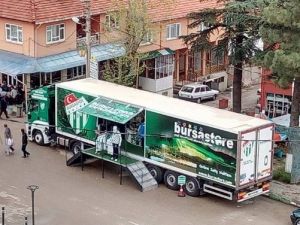 Bursastore Tır’ına Keleslilerden Büyük İlgi