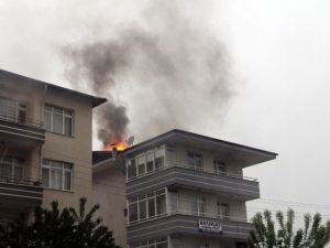 Bolu’da Yağmur Ve Fırtına Hayatı Felç Etti