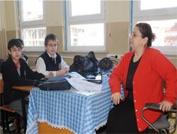 Rize'de Öğretmenden Yürek Yakan Davranış