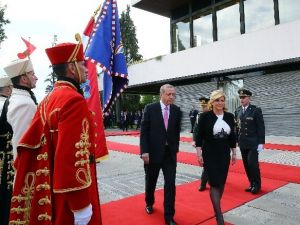 Cumhurbaşkanı Erdoğan, Hırvatistan’da Resmi Törenle Karşılandı
