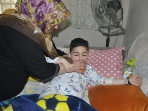 Böbrek Hastası Bedirhan’ın Umudu Hayırseverler