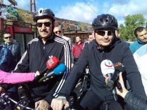 Bakanlar Sağlıklı Yaşam İçin Pedal Çevirdi