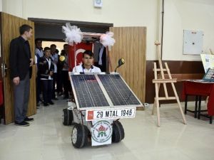 Genç Bilim Adamlarından Tübitak Bilim Fuarı
