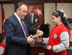 Rize Valisine Masal Kitabı