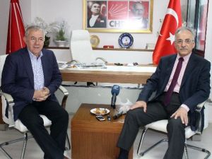 Karayalçın: “Meclis Başkanı Bireysel Görüşünü Evlatlarıyla, Torunlarıyla Paylaşabilir”