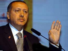 Erdoğan sövdü, kurmayları övdü!