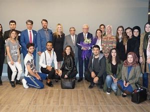 Yıldırım Mayruk, Moda Öğrencileriyle Buluştu
