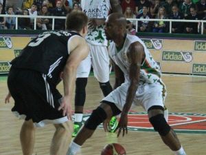 Akın Çorap Yeşilgiresun Belediyespor’da 2 Oyuncu Kadro Dışı Bırakıldı