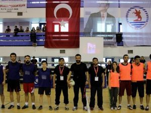 "3 Erkek 1 Kız, Biraz Hareket Biraz Hız" Mini Futbol Turnuvası
