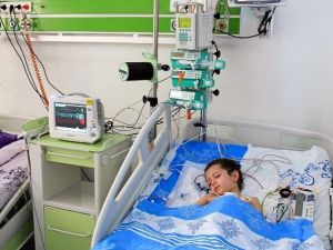 “Çocukların Kalbi Karabağ’da Atıyor” Kampanyası Cephede Doğuştan Kalp-damar Hastası Çocuklara Umut Oluyor