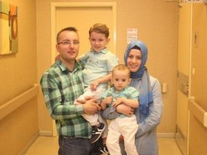 Oğluna Önce Hayat Sonra Da Kardeş Verdi