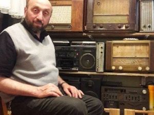 Nostaljik Radyo Merakı Koleksiyon Sahibi Yaptı