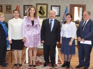 Azeri Milletvekili Paşayeva’dan Başkan Gümrükçüoğlu’na Ziyaret