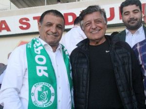 Yılmaz Vural, Şanlıurfaspor - Altınordu Maçını Tribünden İzledi