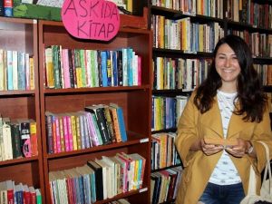 “Askıda Kitap” Projesi İle Öğrencilere Bedava Kitap