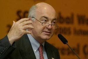 IMF'nin başına Kemal Derviş geçebilir!