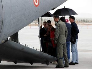 Şehit Eşinden 6 Aylık Bebeğine, “Bak Baban Geldi”