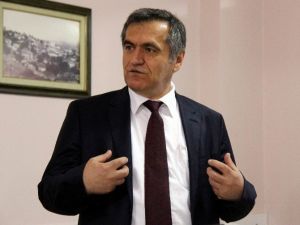 Prof. Dr. Menek, Kanada’daki İzlenimlerini Bilim Konferansı’nda Anlattı