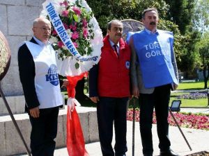 Samsun’da “1 Mayıs Emek Ve Dayanışma Günü” Törenleri Başladı