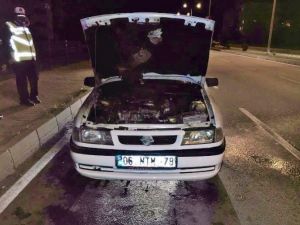 Seyir Halindeki Otomobil Alev Aldı