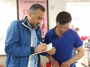 Kıskançlık Yüzünden Kocasını Bıçakladı