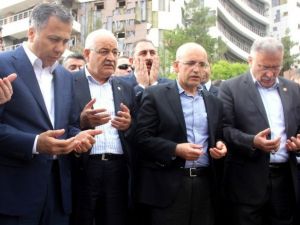 Başbakan Yardımcısı Şimşek, Olay Yerinde İnceleme Yapıyor