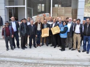 Gümüşhane’de Arıcılığa Kovan Altlığı Desteği