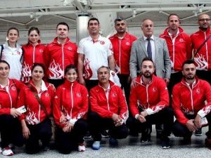Ay-yıldızlı Karateciler Fransa Yolcusu