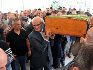 Başkan Yılmaz, Mübadil Hatice Karen’in Cenazesine Katıldı