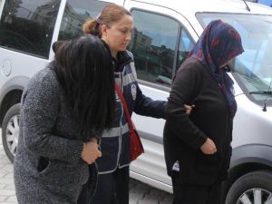 Anne-kız Telefon Hırsızlığından Gözaltına Alındı