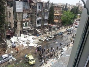 Suriye’de Hastaneye Roketli Saldırı
